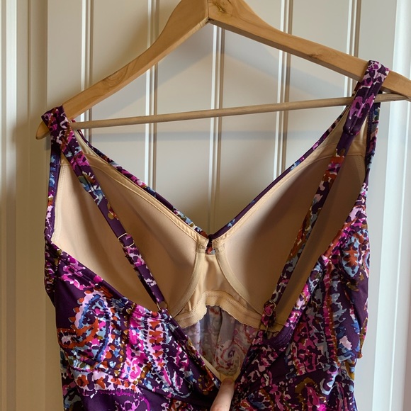 Size 16 - Lands End Swim Top - Picture 3 of 7
